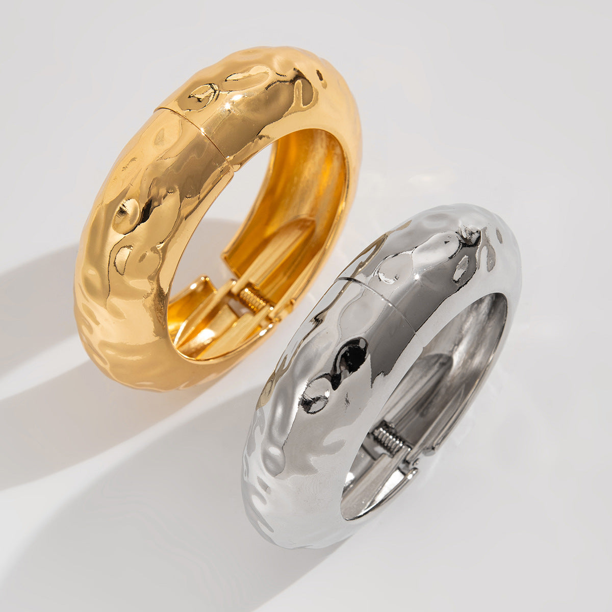 Fashionable round wide grain spring bracelet, alloy Bracelet