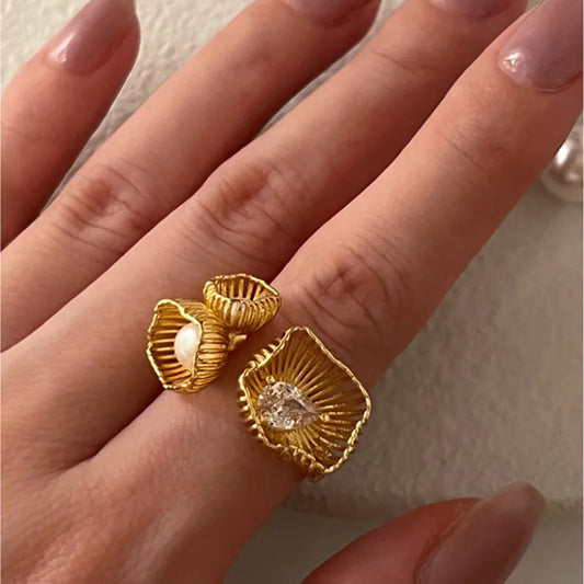 Golden Pearl, Retro Couple, Creative Wings Design Ring