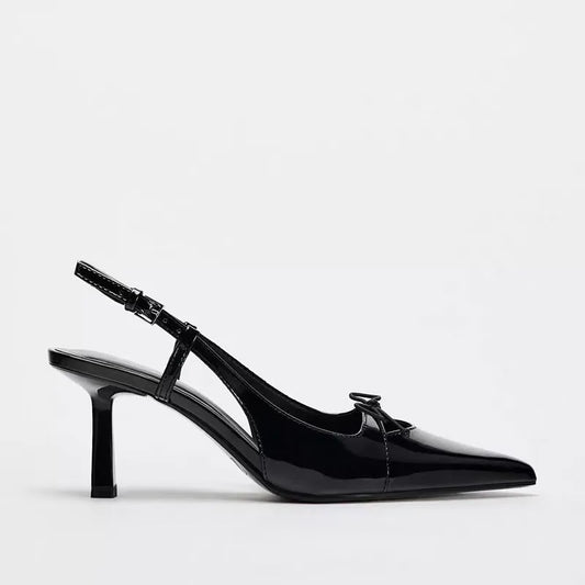Black patent leather bow with pointed tip thin heels