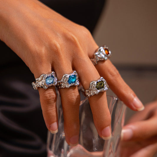 Sweet and cool retro inlaid gemstone pleated ring set